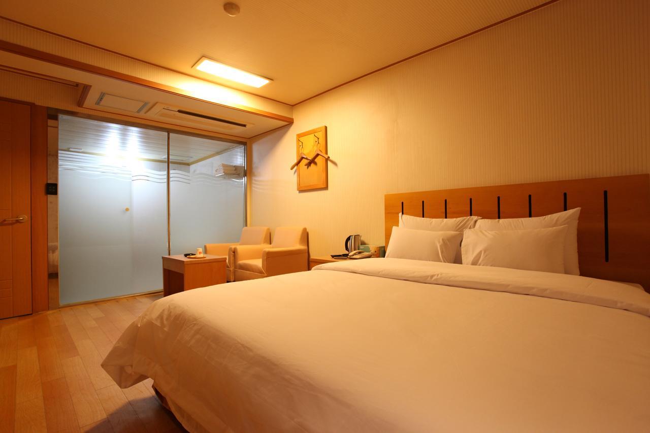 Prince Hotel Seul Exterior foto